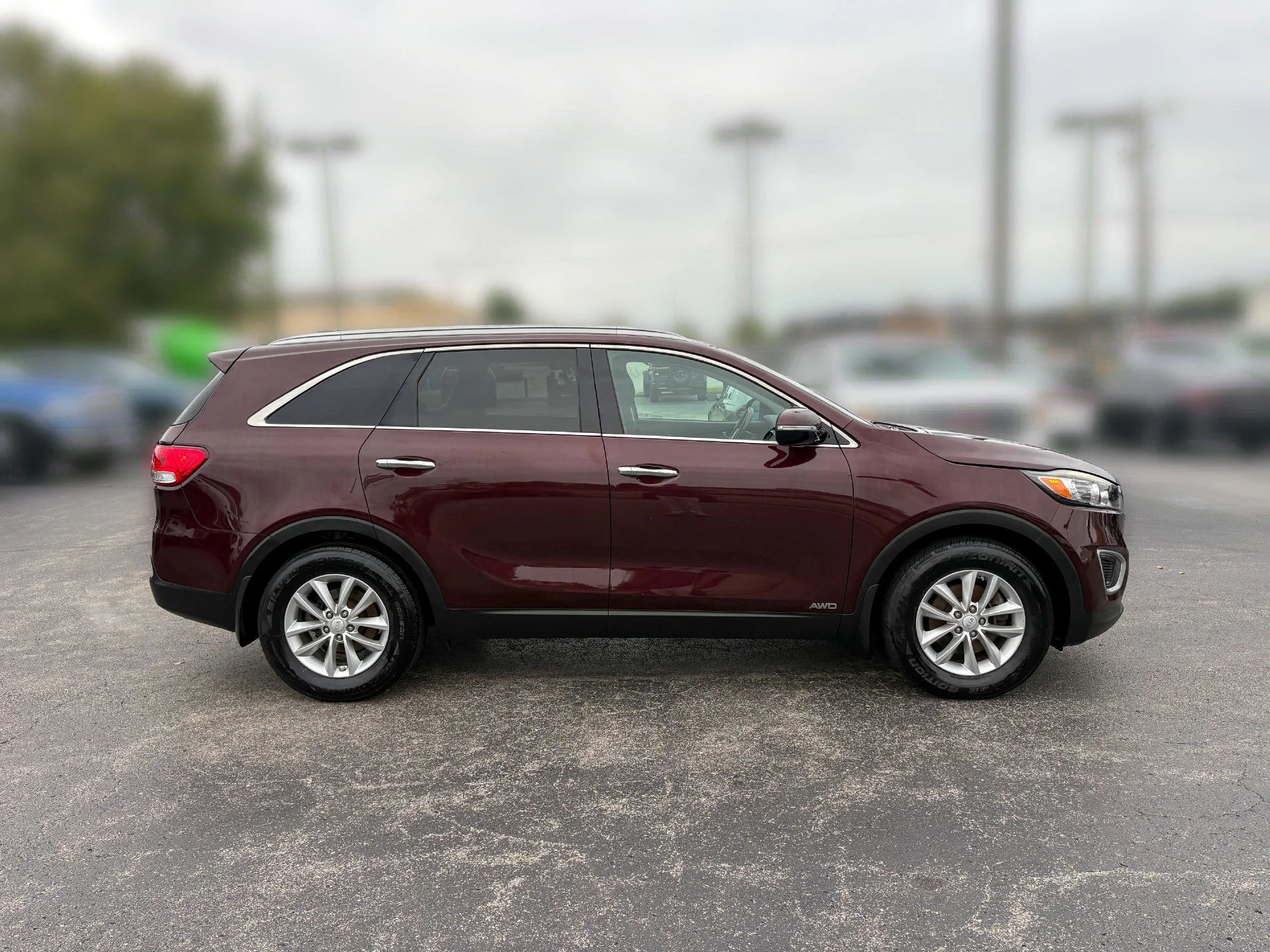 Used 2018 Purple Kia LX image 13