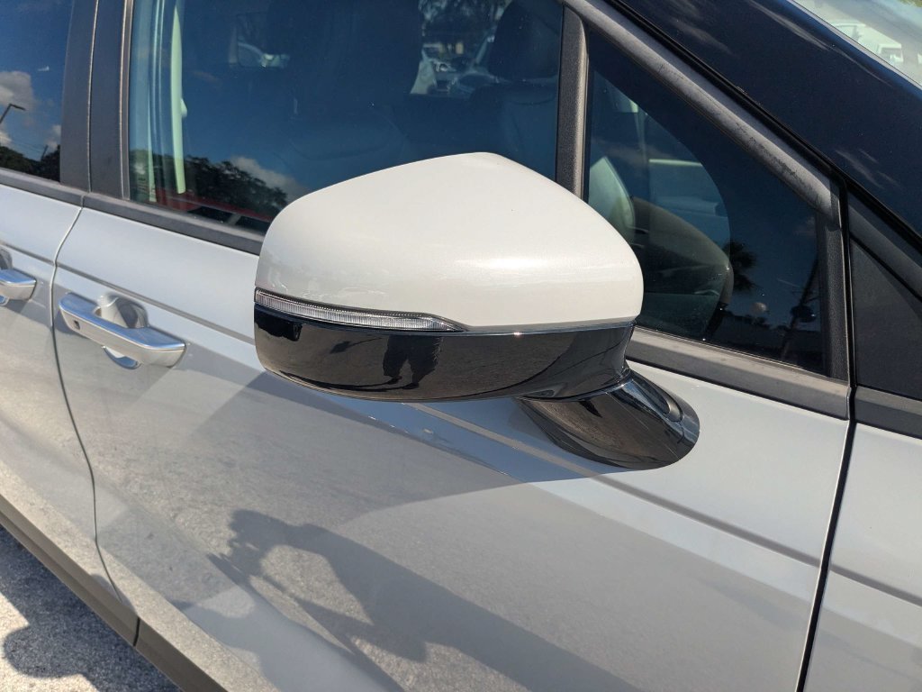 Used 2024 White Kia EX image 15
