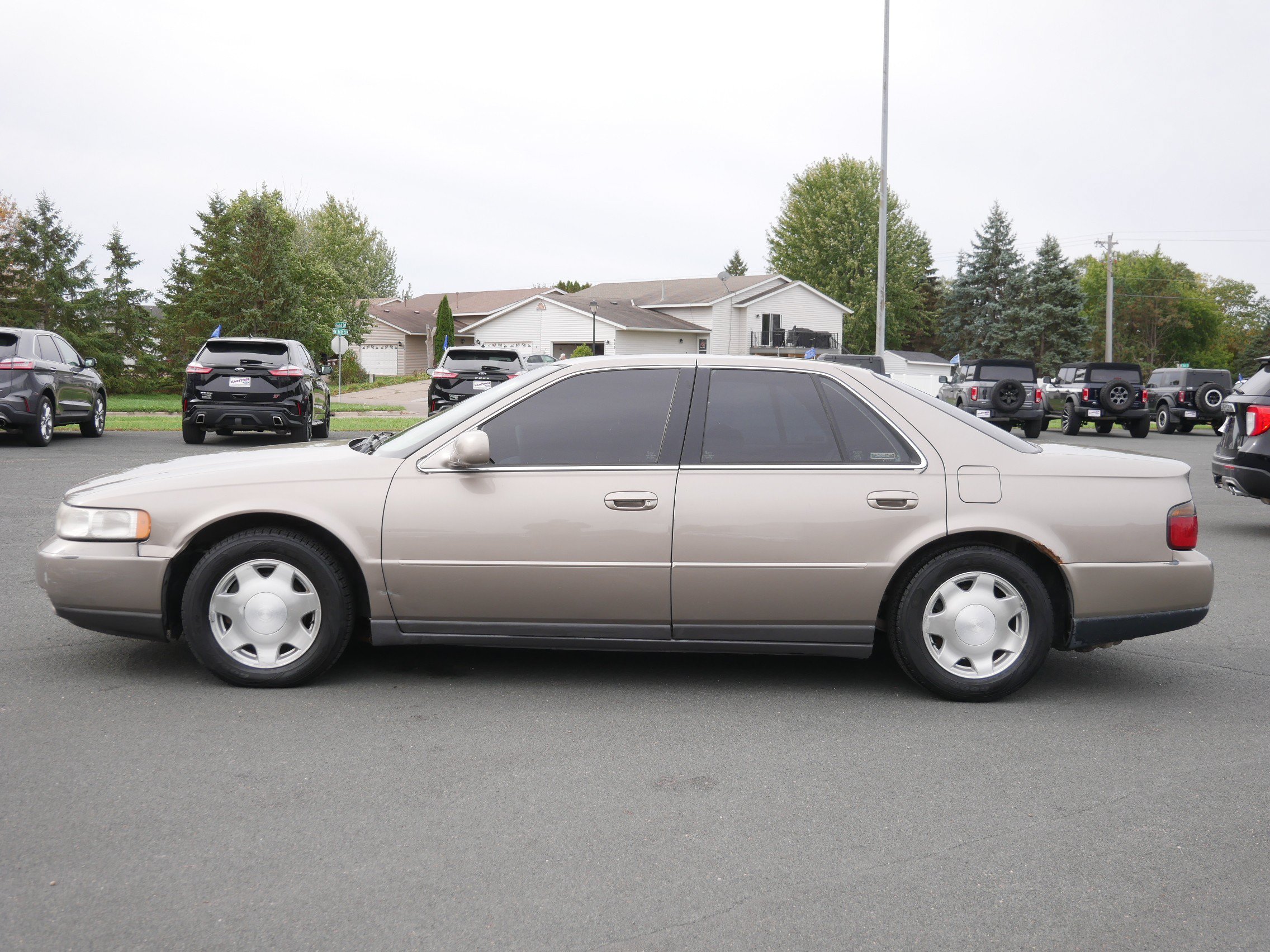 Used 2000 Cadillac Seville SLS with VIN 1G6KS54Y6YU191530 for sale in Hastings, Minnesota
