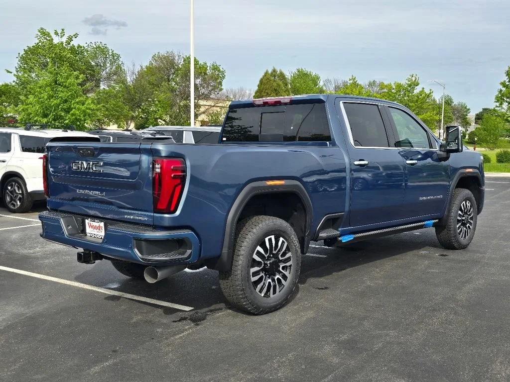 2026 GMC Sierra 2500HD Denali Ultimate - Photo 10