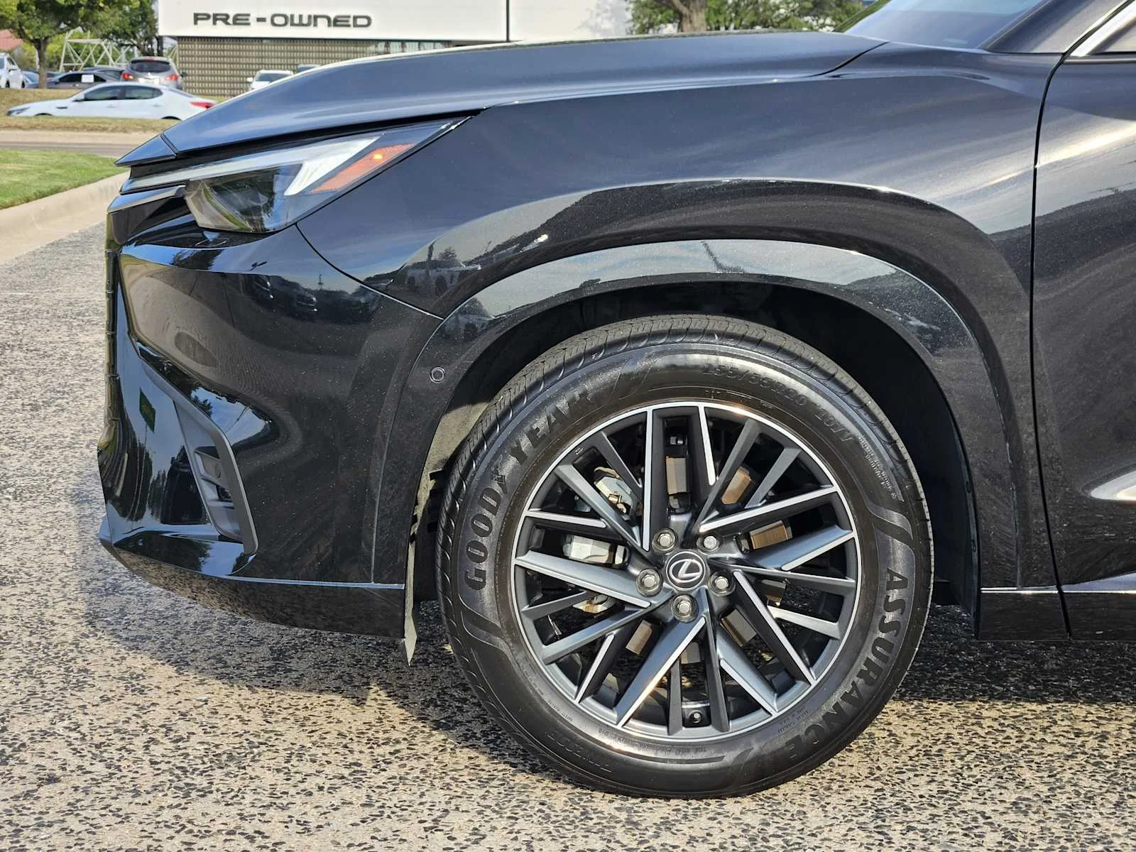 Certified Used 2024 Caviar Lexus Luxury image 5