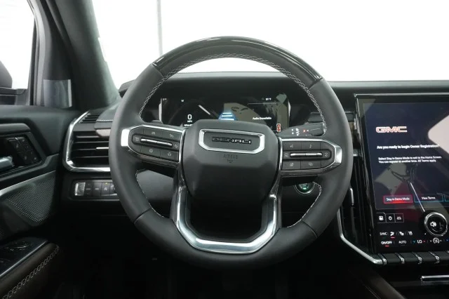2026 GMC Acadia Denali Ultimate - Photo 28