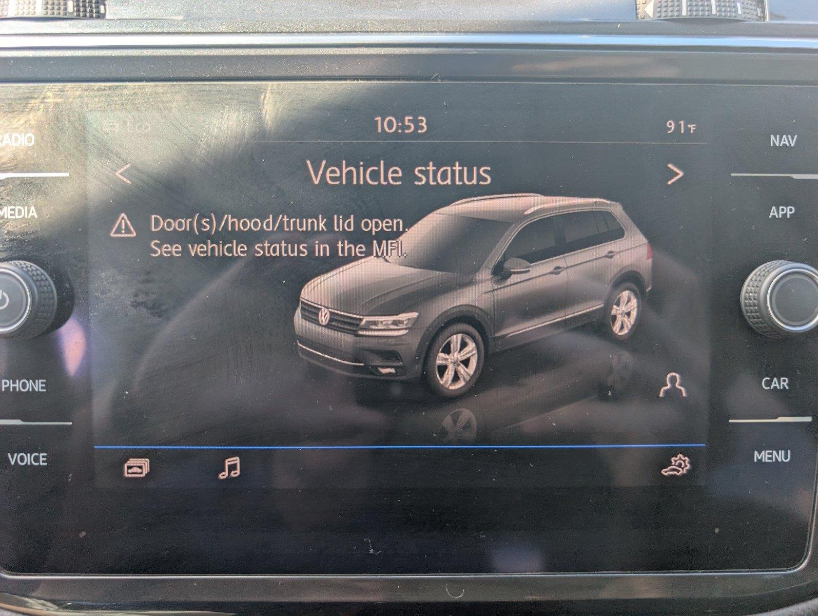 Used 2019 Pure White Volkswagen SEL image 14