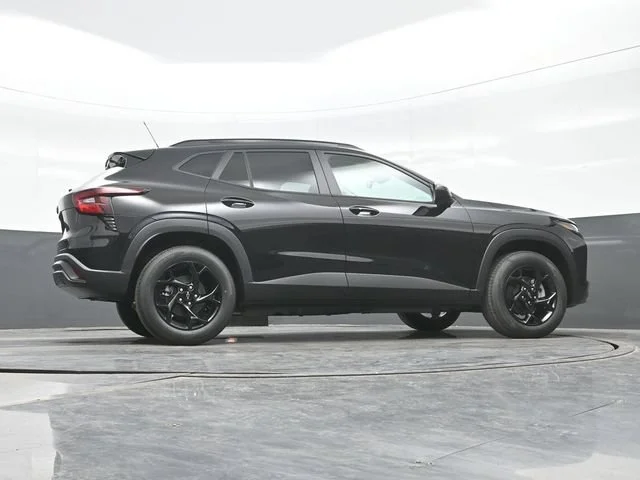 New 2026 Mosaic Black Metallic Chevrolet LT image 25
