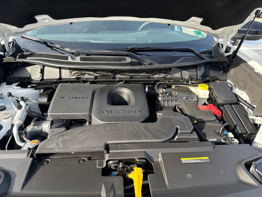 New 2026 White Nissan SL image 23