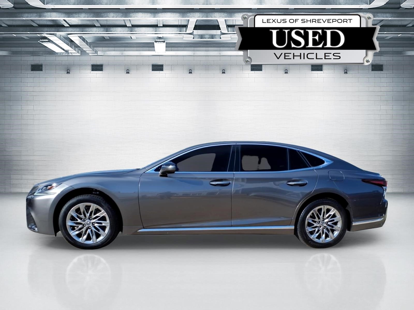 Used 2018 Manganese Luster Lexus Base image 2