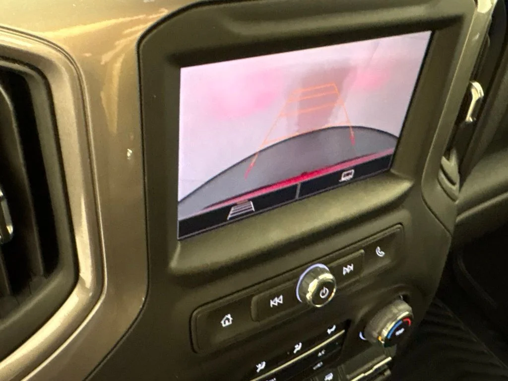 Used 2025 Red Chevrolet Custom image 38