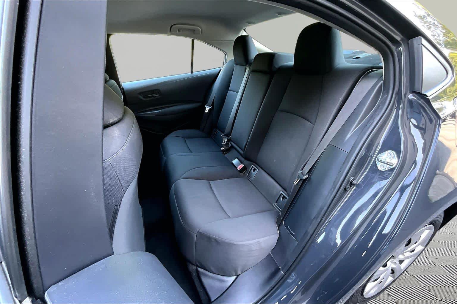 Used 2025 Underground Toyota LE image 21