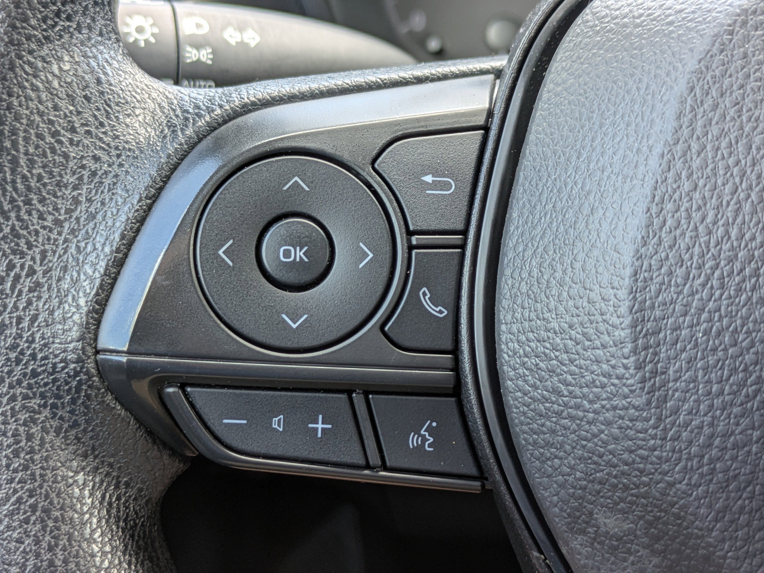 Used 2024 Blueprint Toyota LE image 28