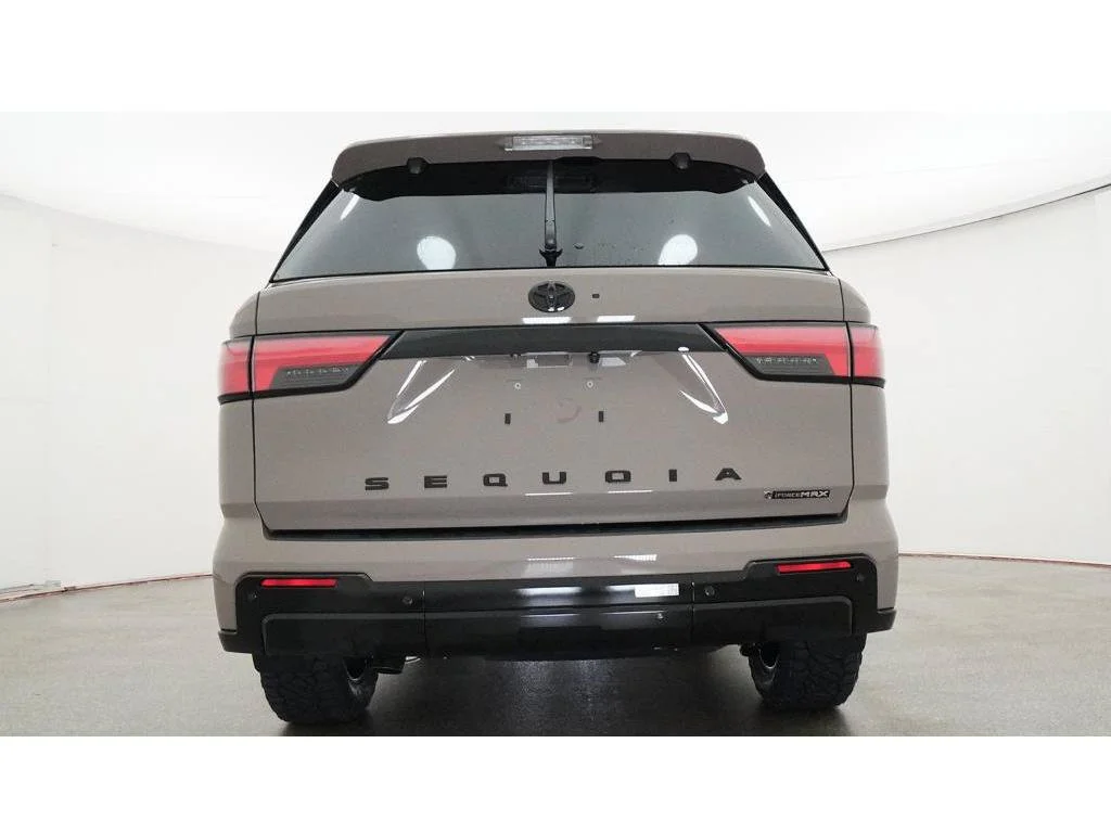 New 2026  Toyota Platinum image 23