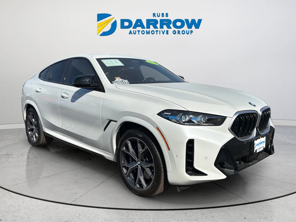 Used 2024 White BMW M60i image 7