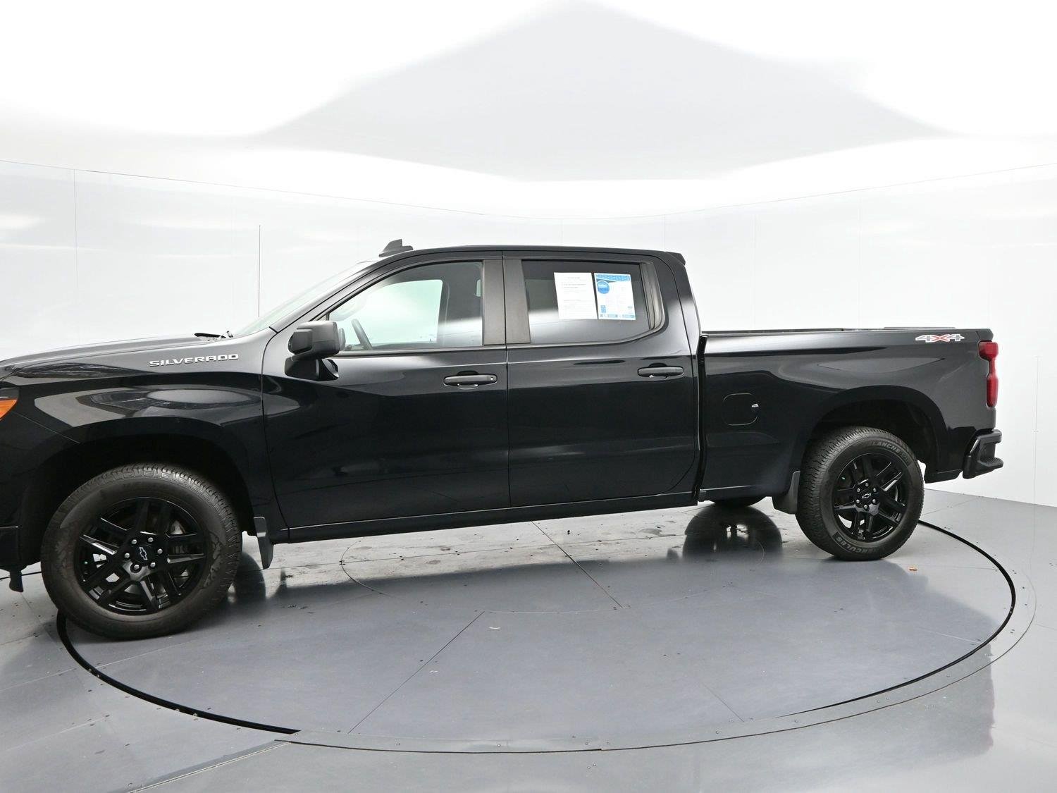 Used 2024 Black Chevrolet Custom image 4