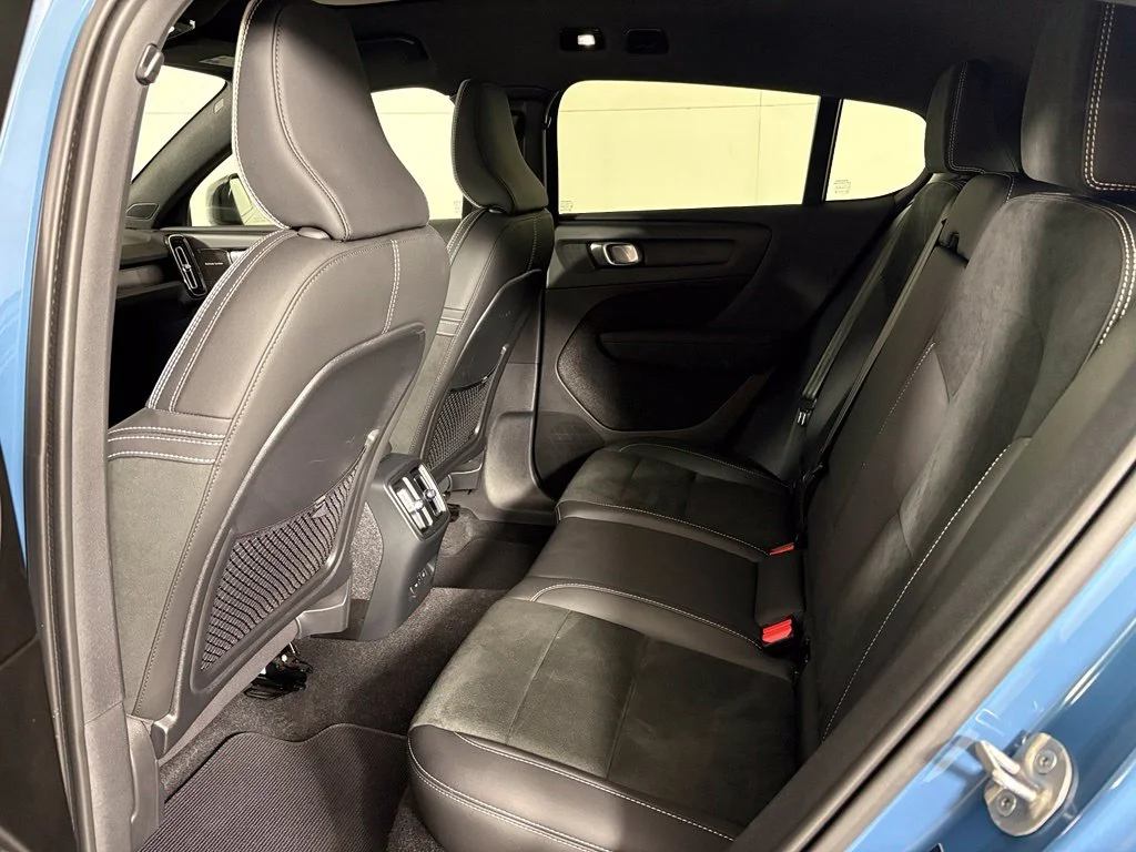 Used 2023 Blue Volvo Ultimate image 34