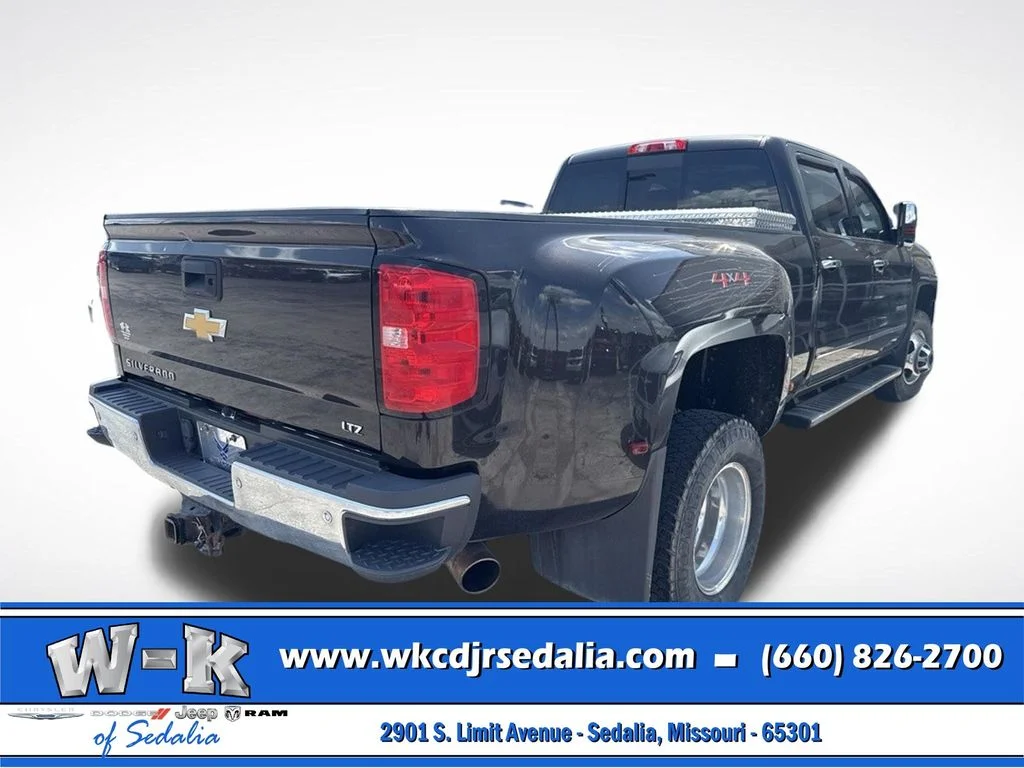 Used 2018 Brown Chevrolet LTZ image 3