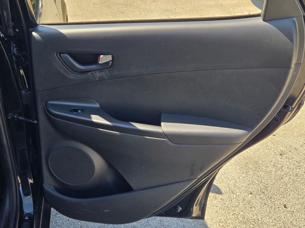 Certified Used 2022 Black Hyundai SE image 13