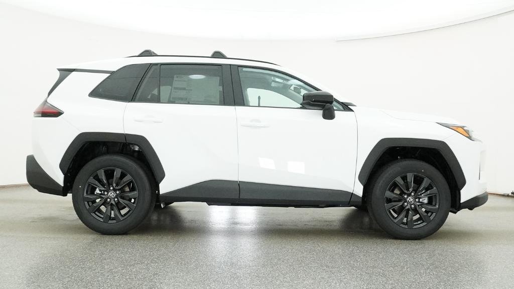 New 2026 Ice Cap Toyota XLE Premium image 18