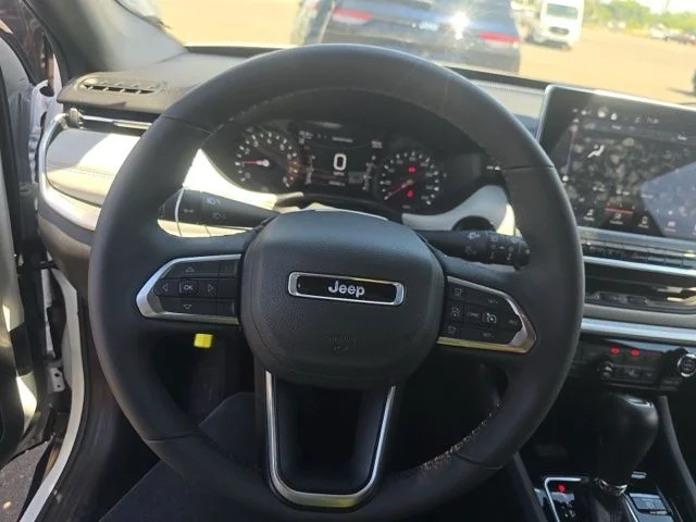 Used 2025 White Jeep Limited image 14