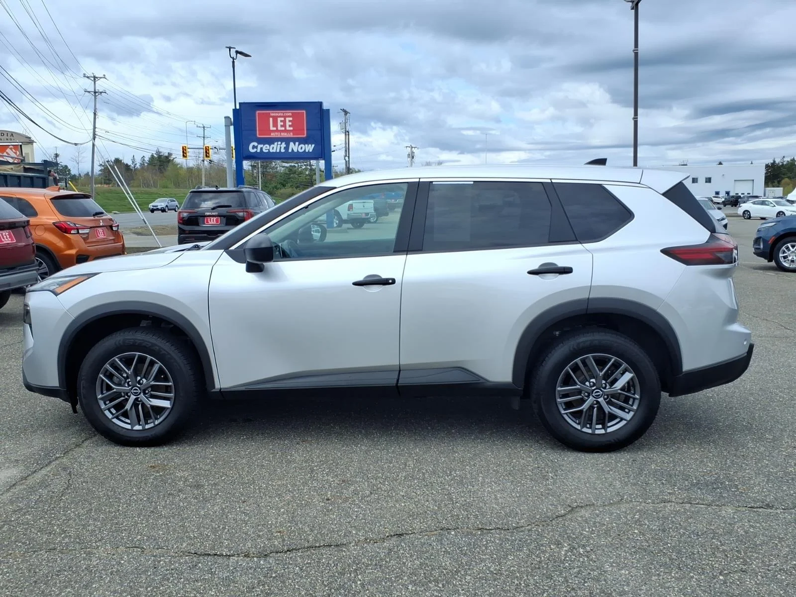 Used 2024 Brilliant Silver Metallic Nissan S image 8