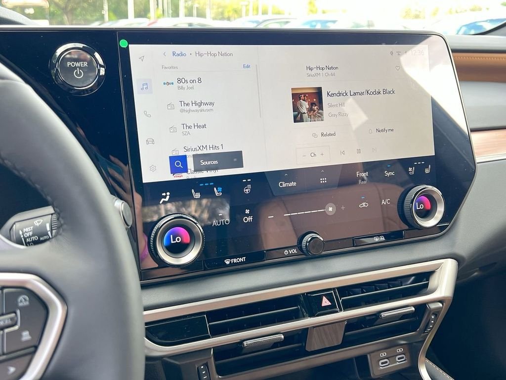 2026 Lexus RX 350h Premium - Photo 15