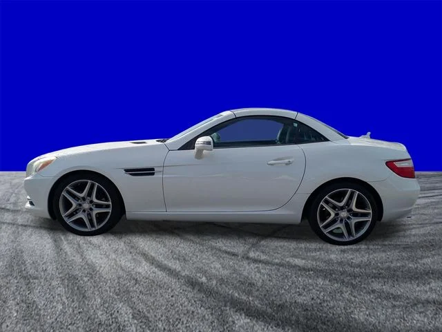 Used 2014 Diamond White Metallic Mercedes-Benz SLK 250 image 7