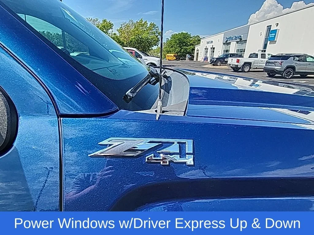 Used 2015 STONE BLUE METALLIC GMC SLE image 17