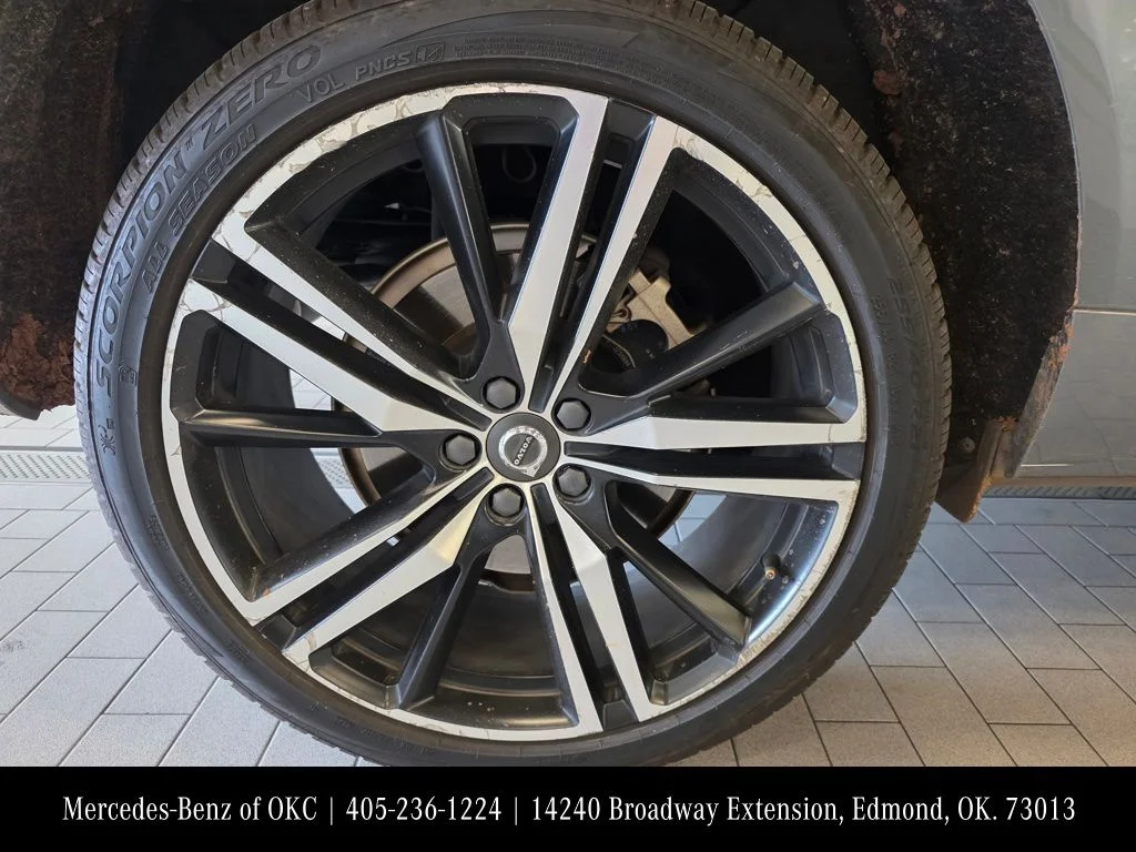 Used 2020 Gray Volvo T5 R-Design image 7