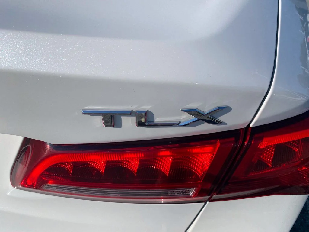 Used 2020 White Acura 2.4L Technology Pkg image 11