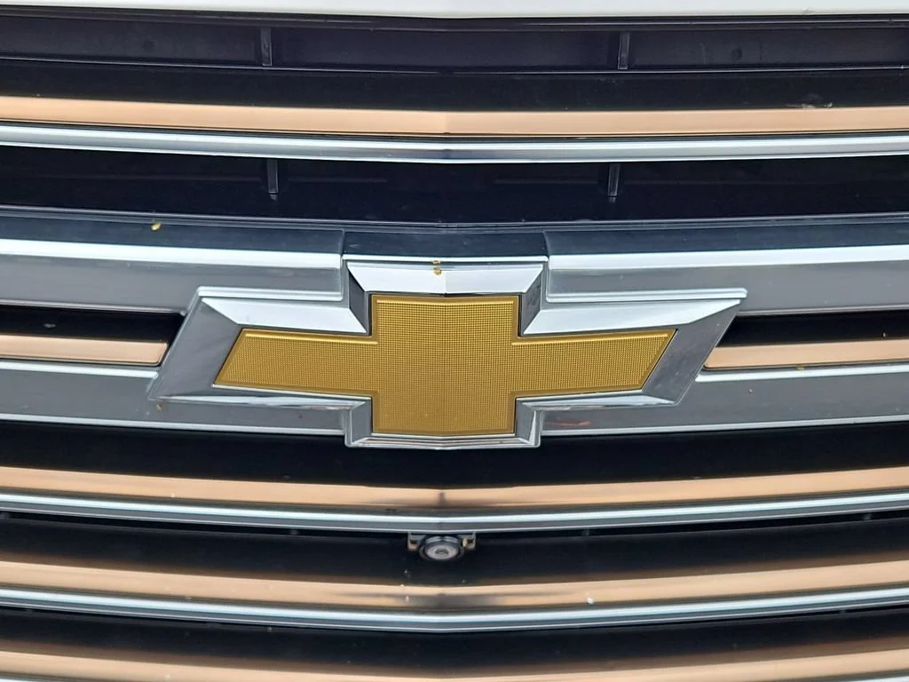 Certified Used 2021 IRIDESCENT PEARL TRICOAT Chevrolet High Country image 22