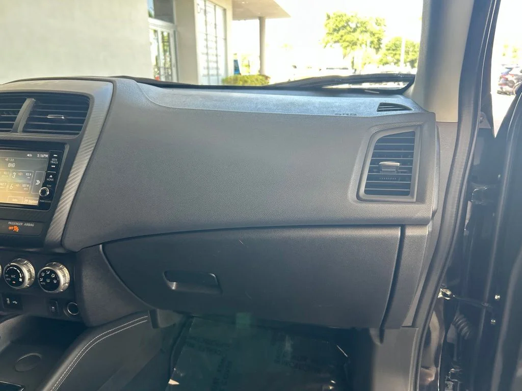 Used 2021 Black Mitsubishi 2.0 ES image 20