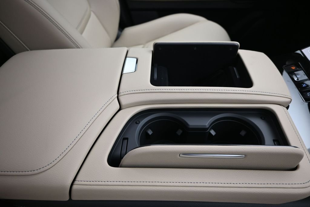New 2026 RADIANT WHITE INFINITI Pure 2WD image 28