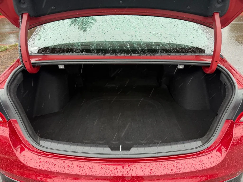 Used 2022 Passion Red Kia EX image 9