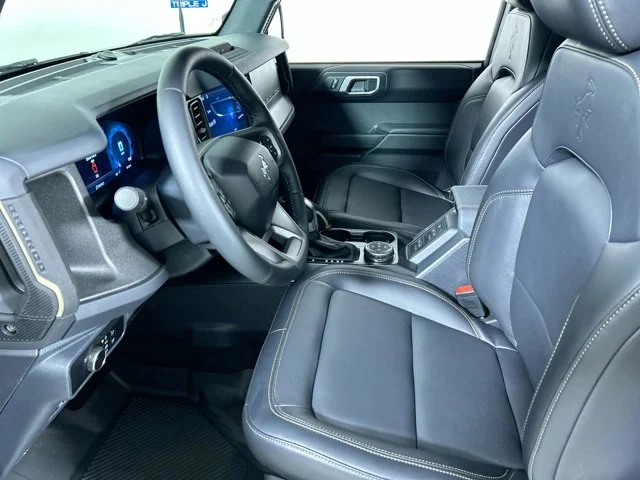 New 2026 AVALANCHE GRAY Ford Badlands 4-Door Hard Top w/Sasquatch & Lux Package image 18