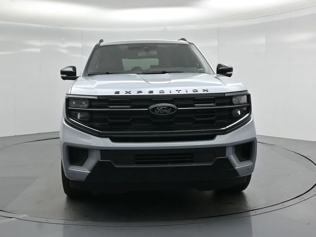 New 2026 Glacier Gray Metallic Tri-Coat Ford Platinum image 25
