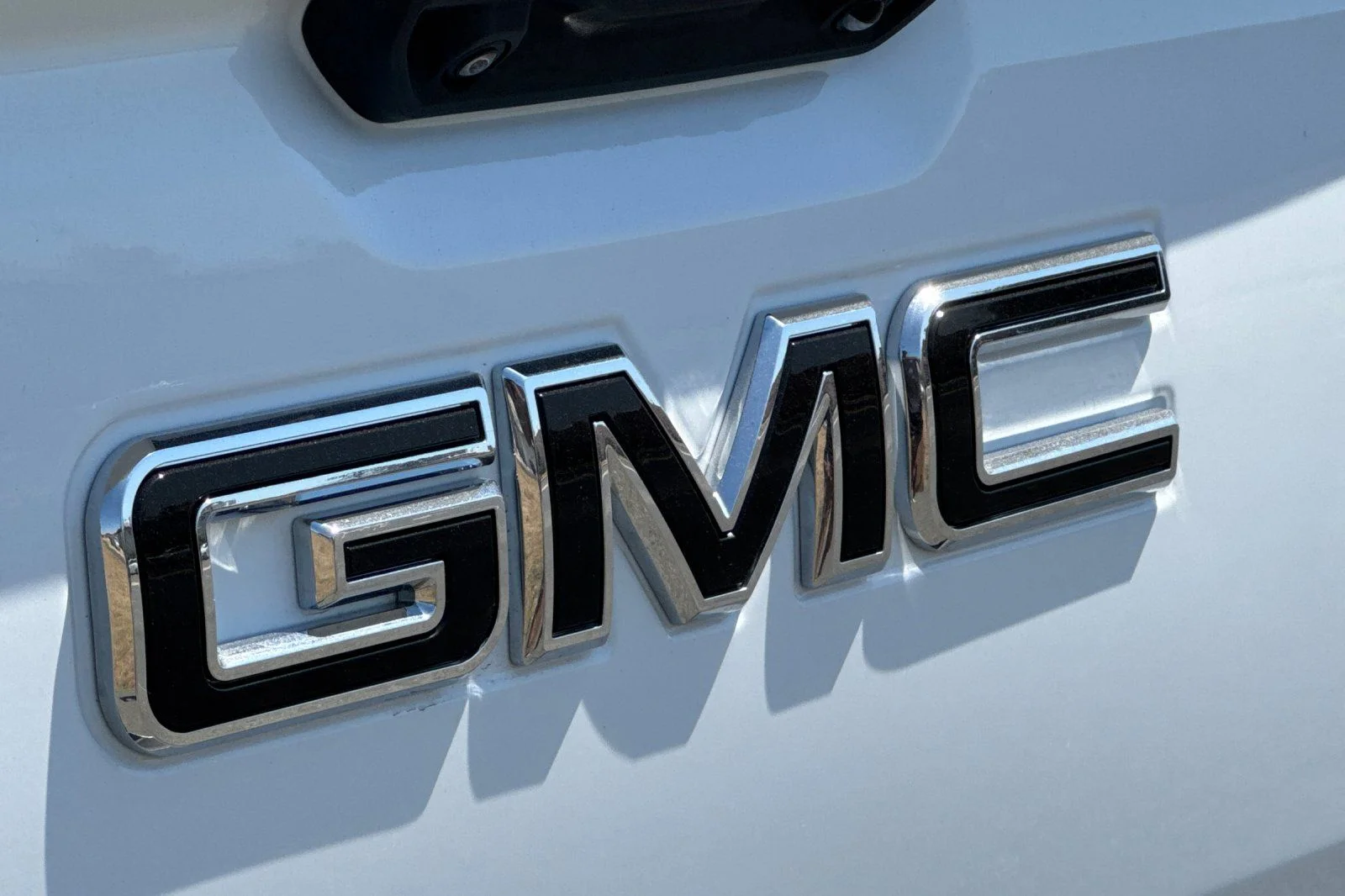 Used 2023 Summit White GMC Pro image 28