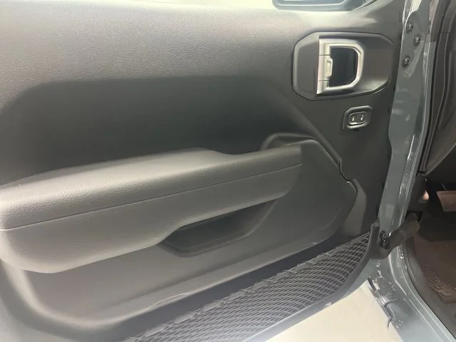 2026 Jeep Wrangler 2-Door Sport - Photo 6