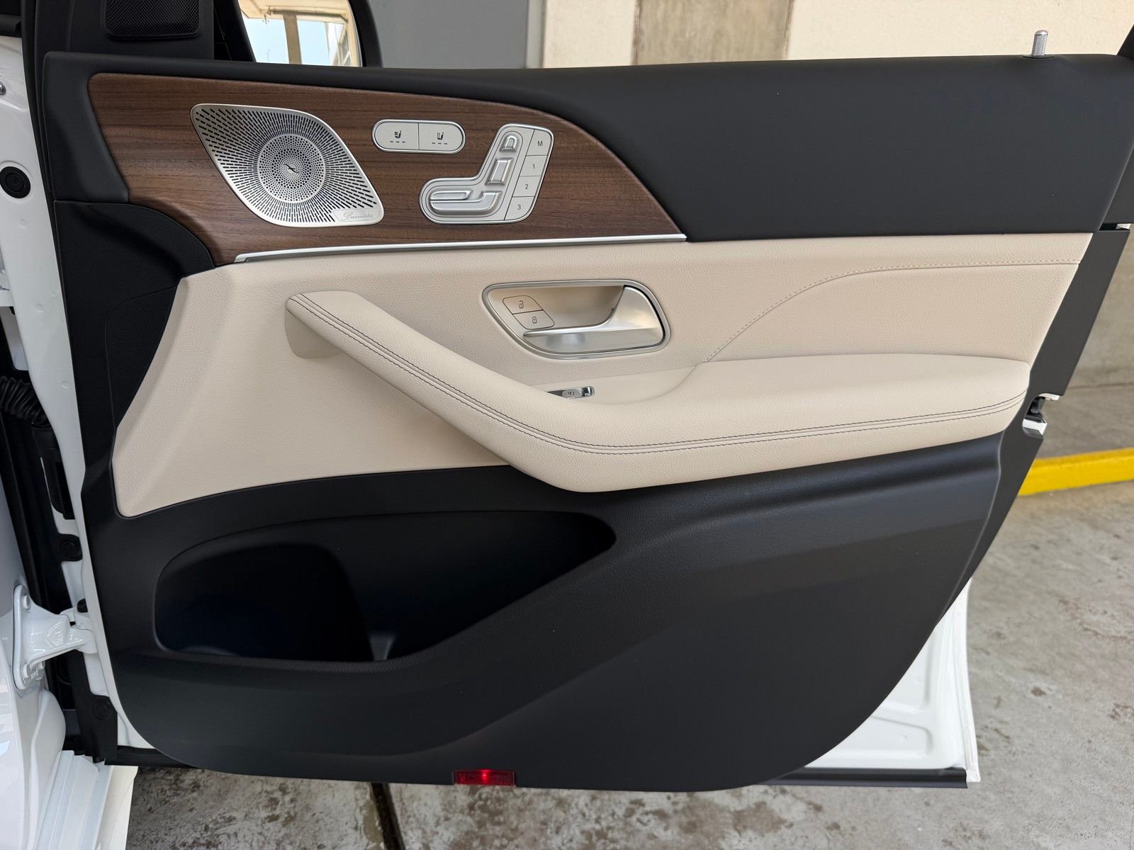 New 2026 Polar White Mercedes-Benz GLE 450 image 19