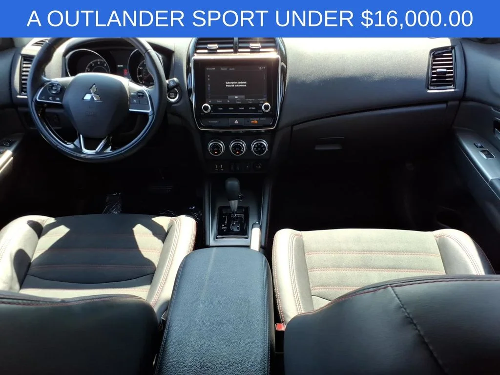 Used 2022 Black Mitsubishi 2.0 SE image 14