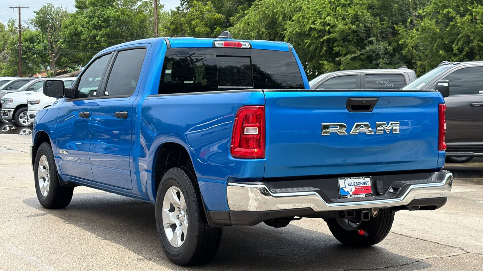 New 2026 Hydro Blue Pearl-Coat Exterior Paint RAM Tradesman image 7