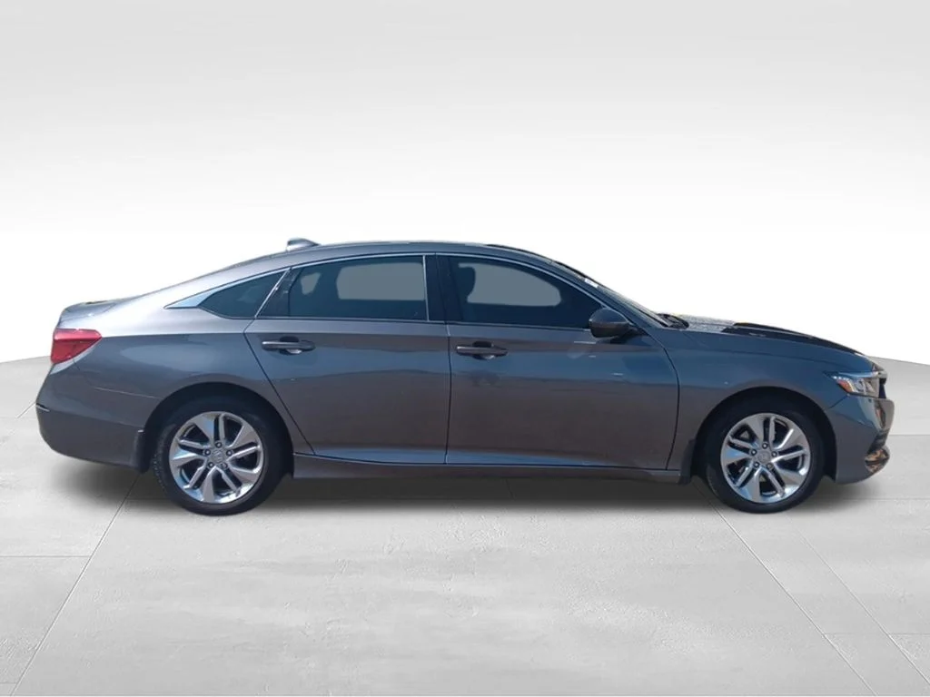 Used 2019 Modern Steel Metallic Honda LX image 7