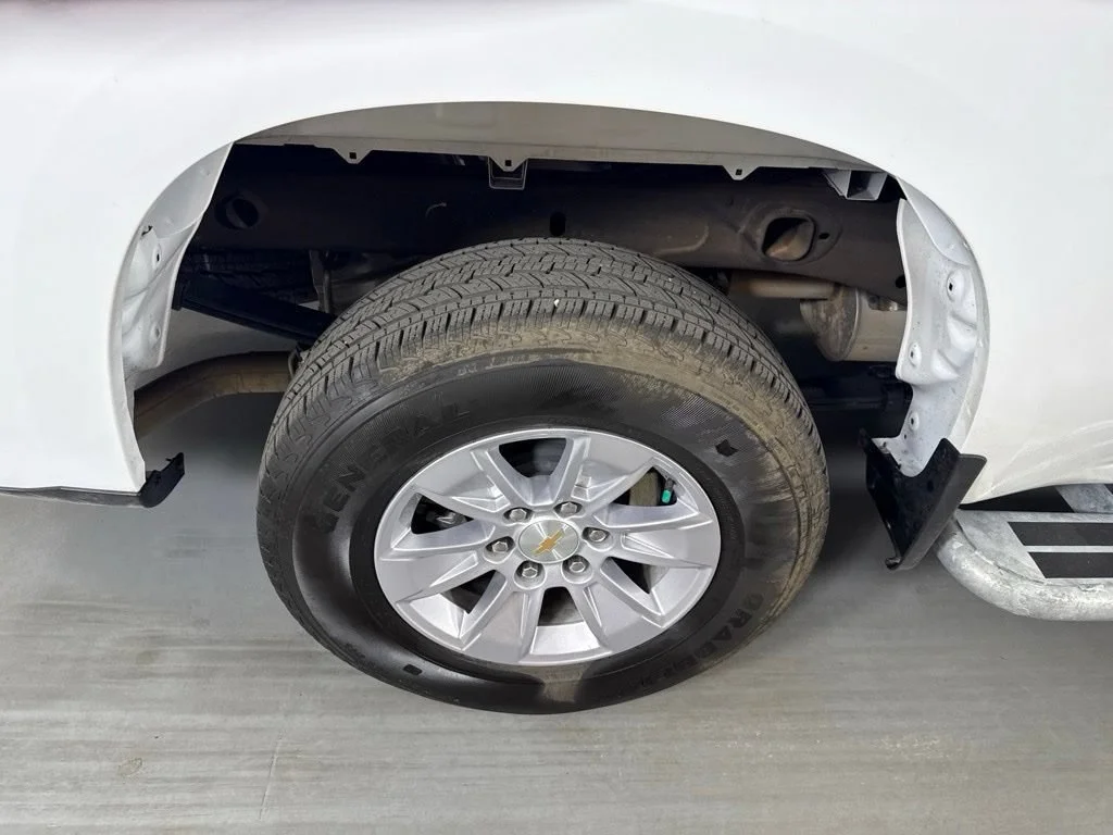 Certified Used 2025 Summit White Chevrolet WT image 12