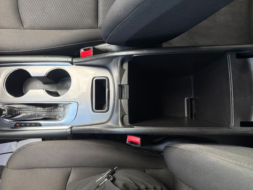 Used 2018 Black Chevrolet LT image 21