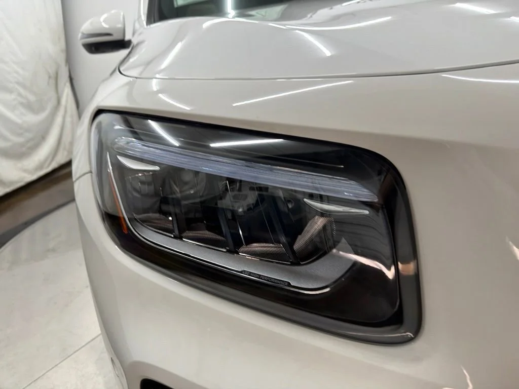 New 2026 White Mercedes-Benz GLB 250 image 10