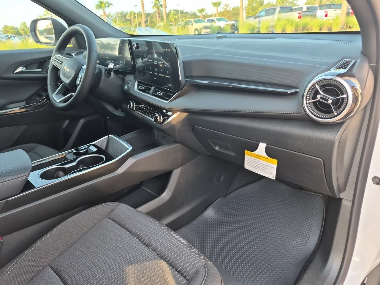 2027 Chevrolet Equinox LT - Photo 26
