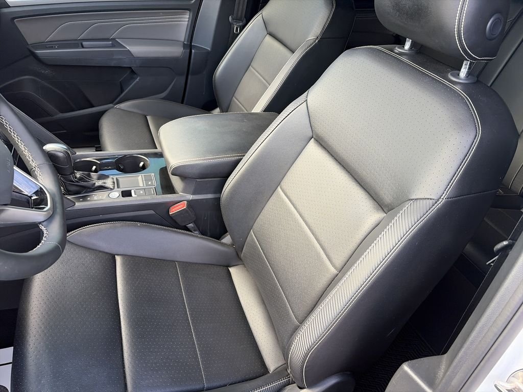 Used 2021  Volkswagen 3.6L V6 SEL image 12