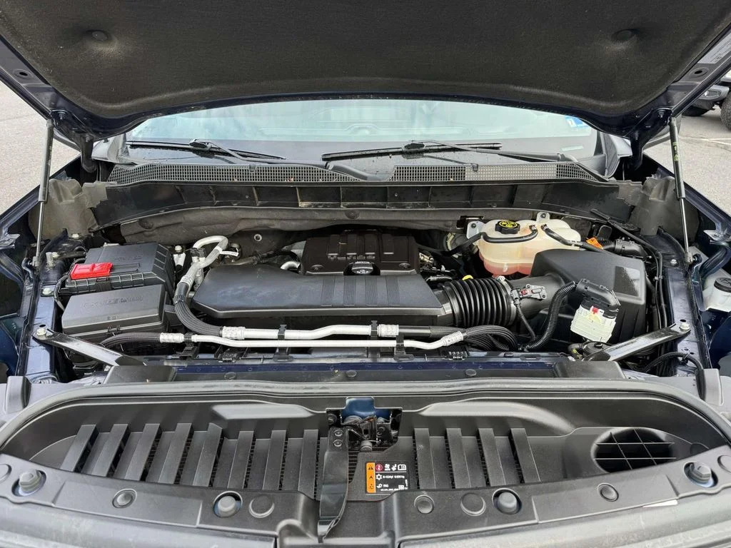 Used 2023 Blue Chevrolet Custom image 12
