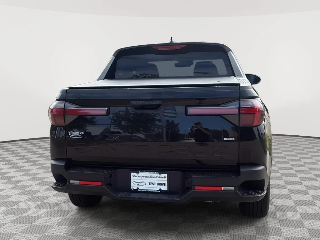 Used 2022 Phantom Black Hyundai SEL image 6