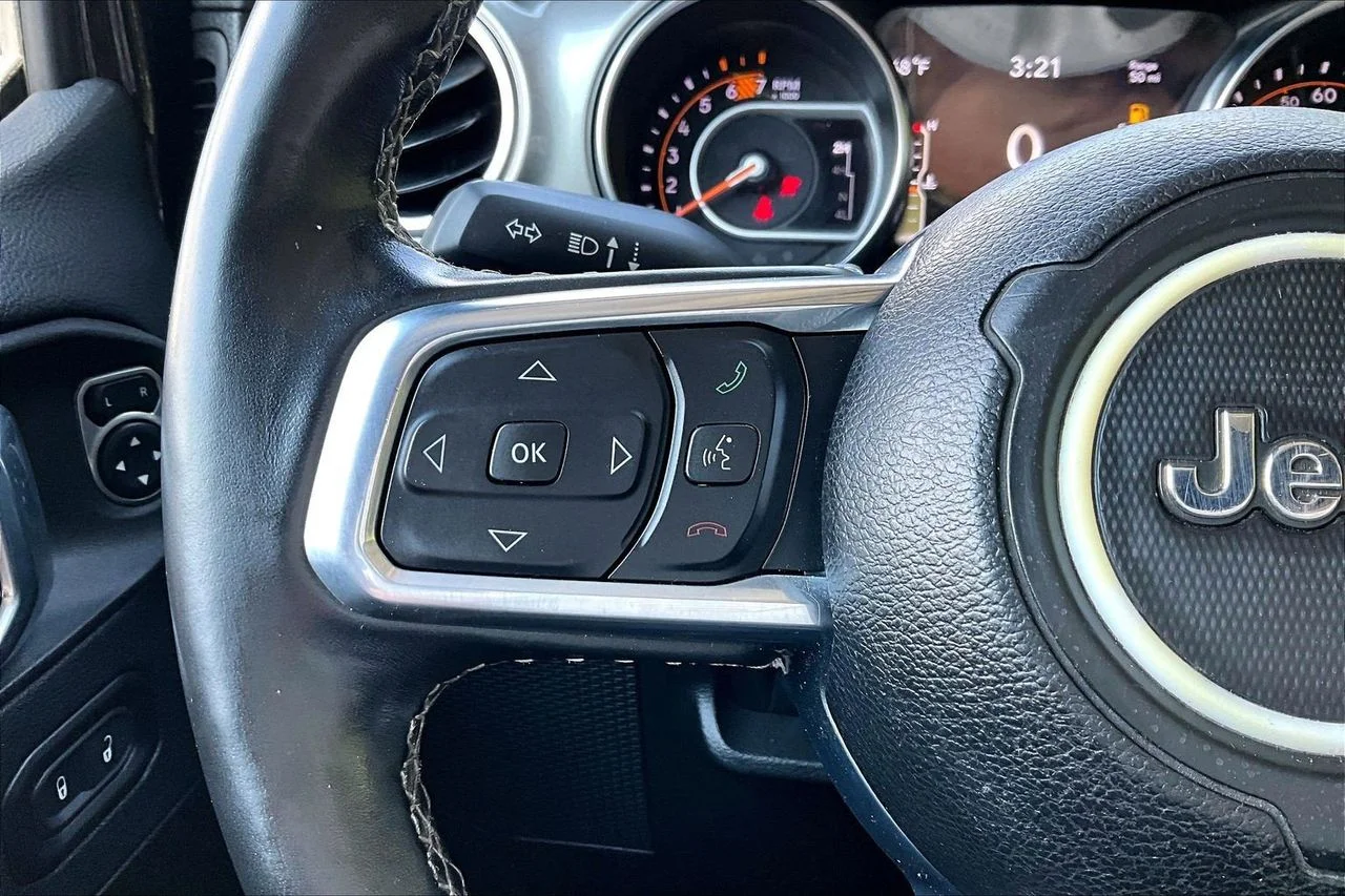Certified Used 2022 Black Jeep Sahara image 28