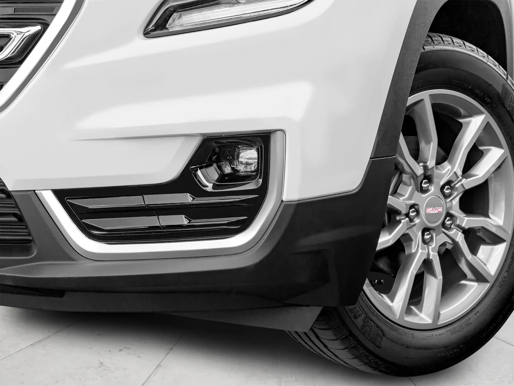 Used 2023 White GMC AT4 image 43