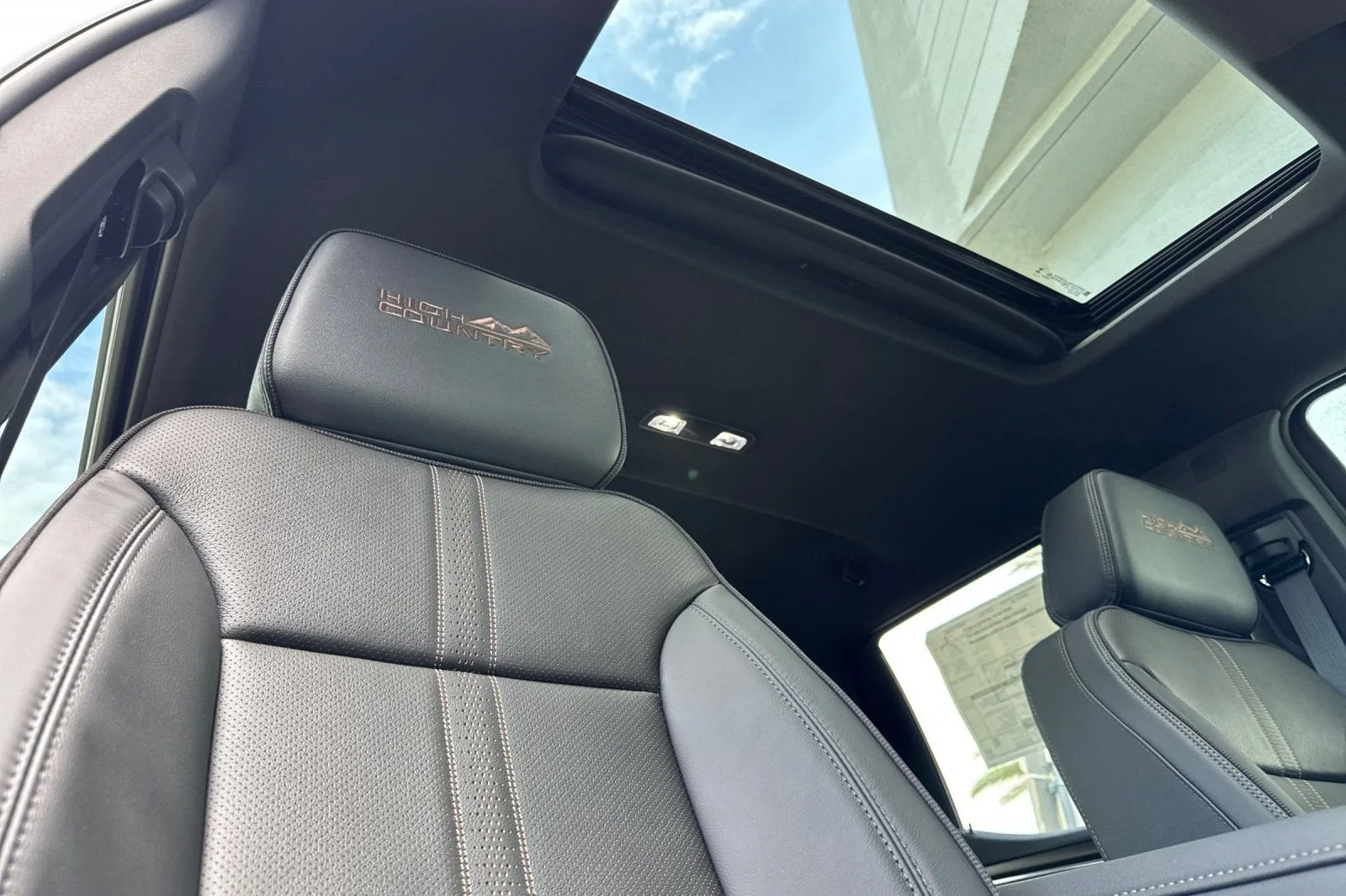 2026 Chevrolet Silverado 1500 High Country - Photo 15