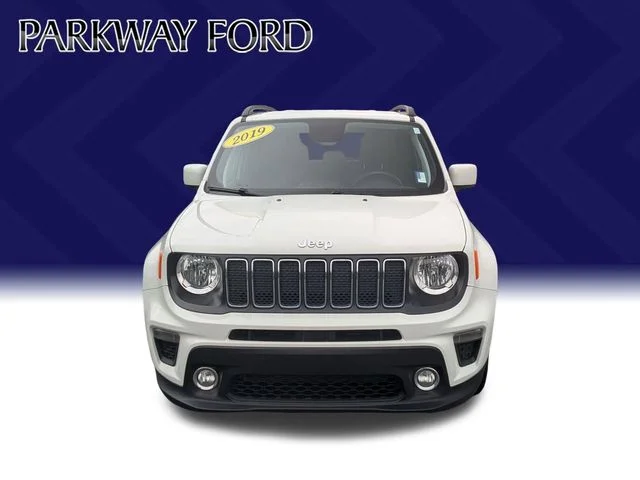 Used 2019 White Jeep Latitude image 2